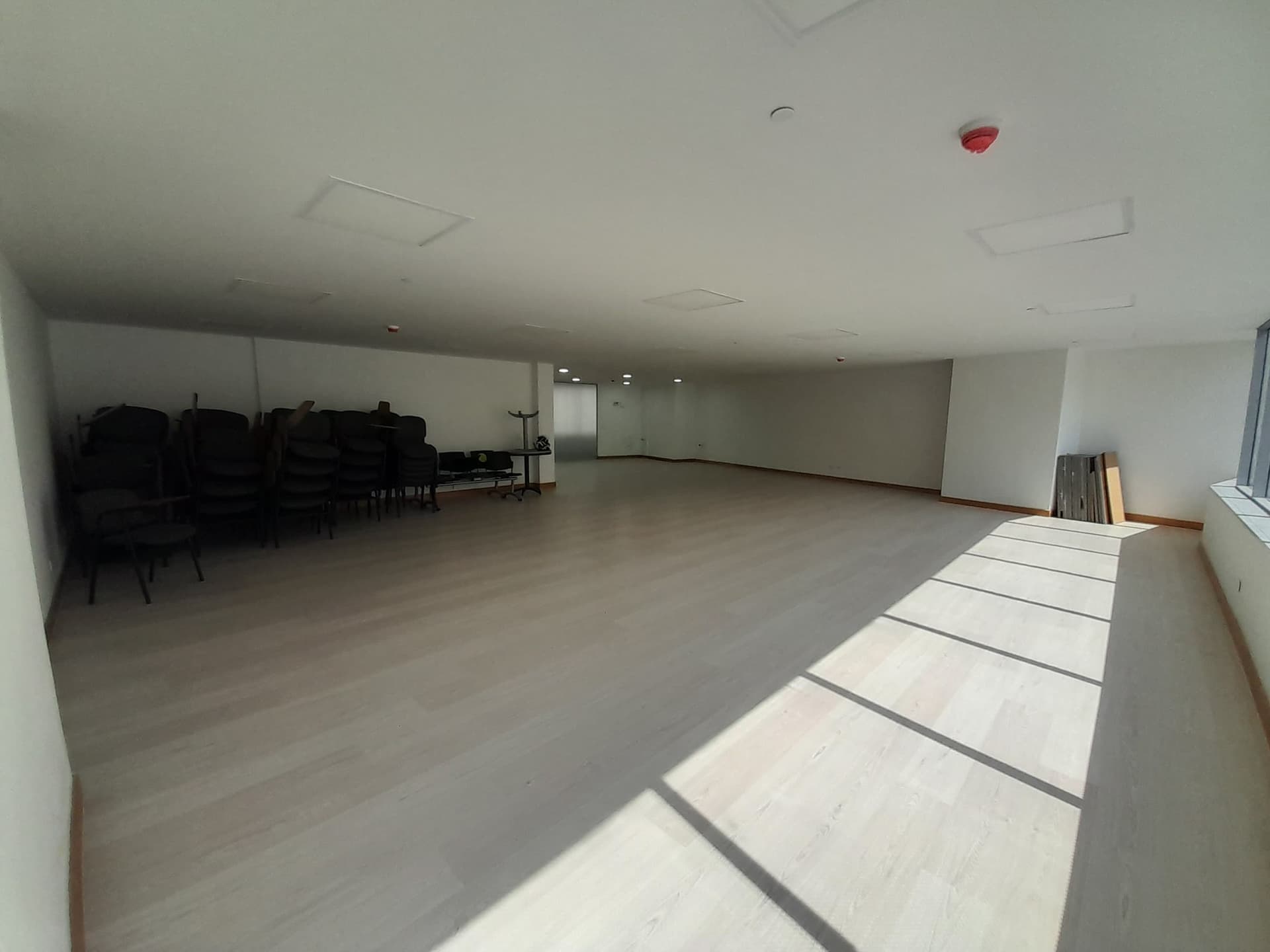 Oficina en arriendo en Las Palmas, Centro, Medellín — foto 1 de 6
