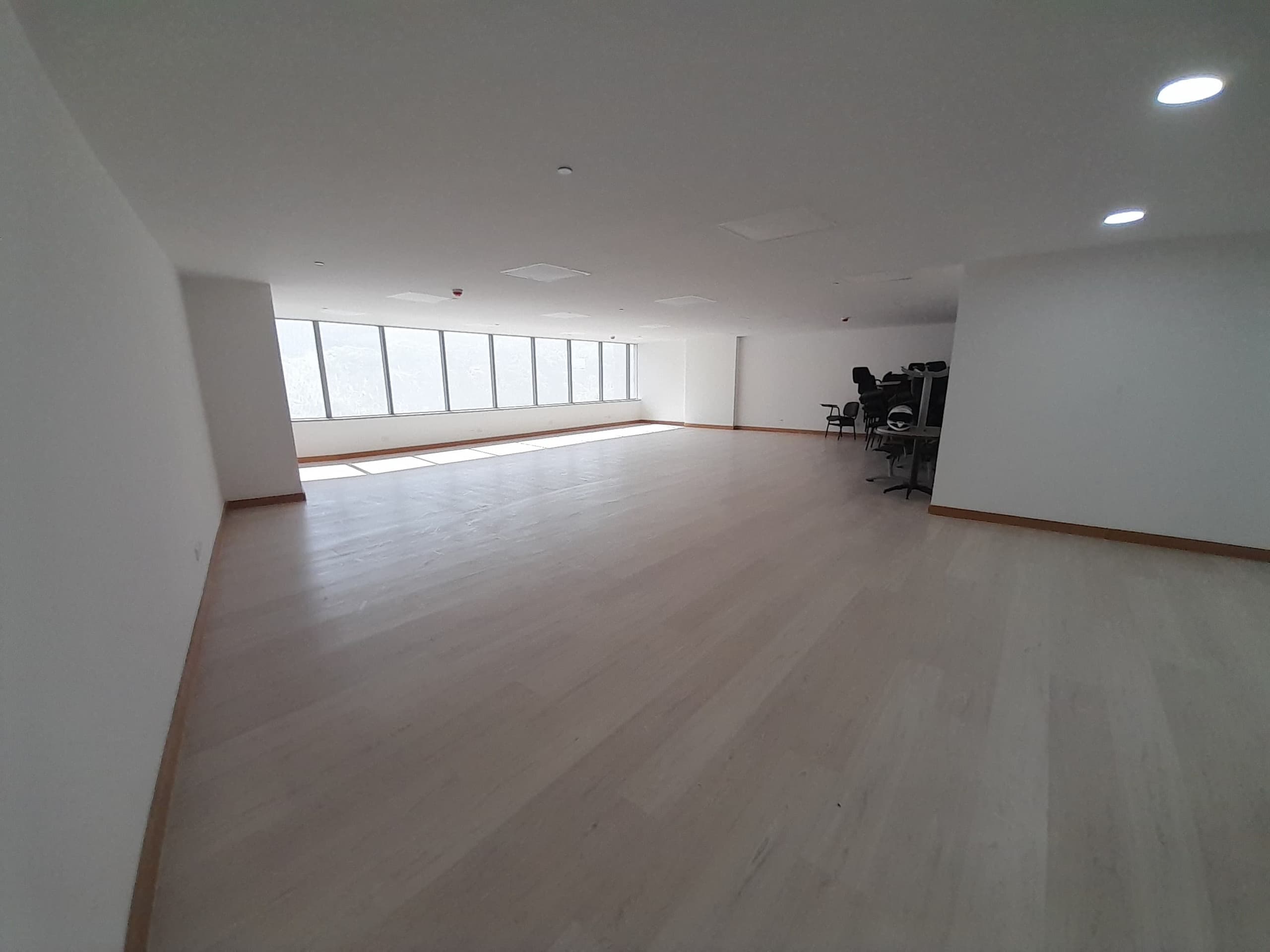 Oficina en arriendo en Las Palmas, Centro, Medellín — foto 3 de 6
