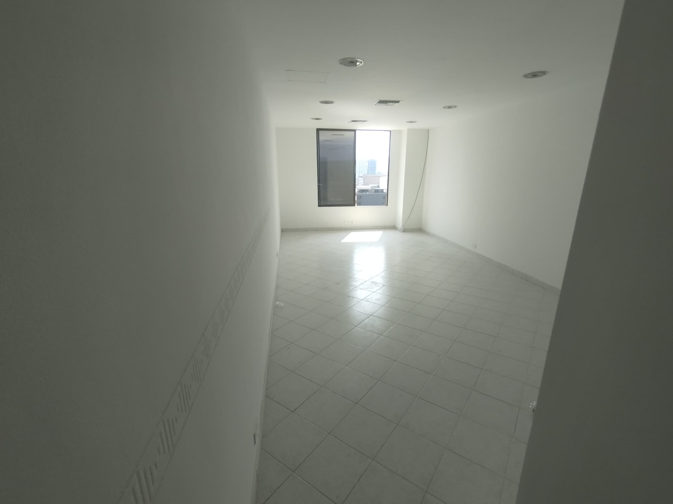 Oficina en arriendo en San Diego, El Poblado, Medellín — foto 1 de 8