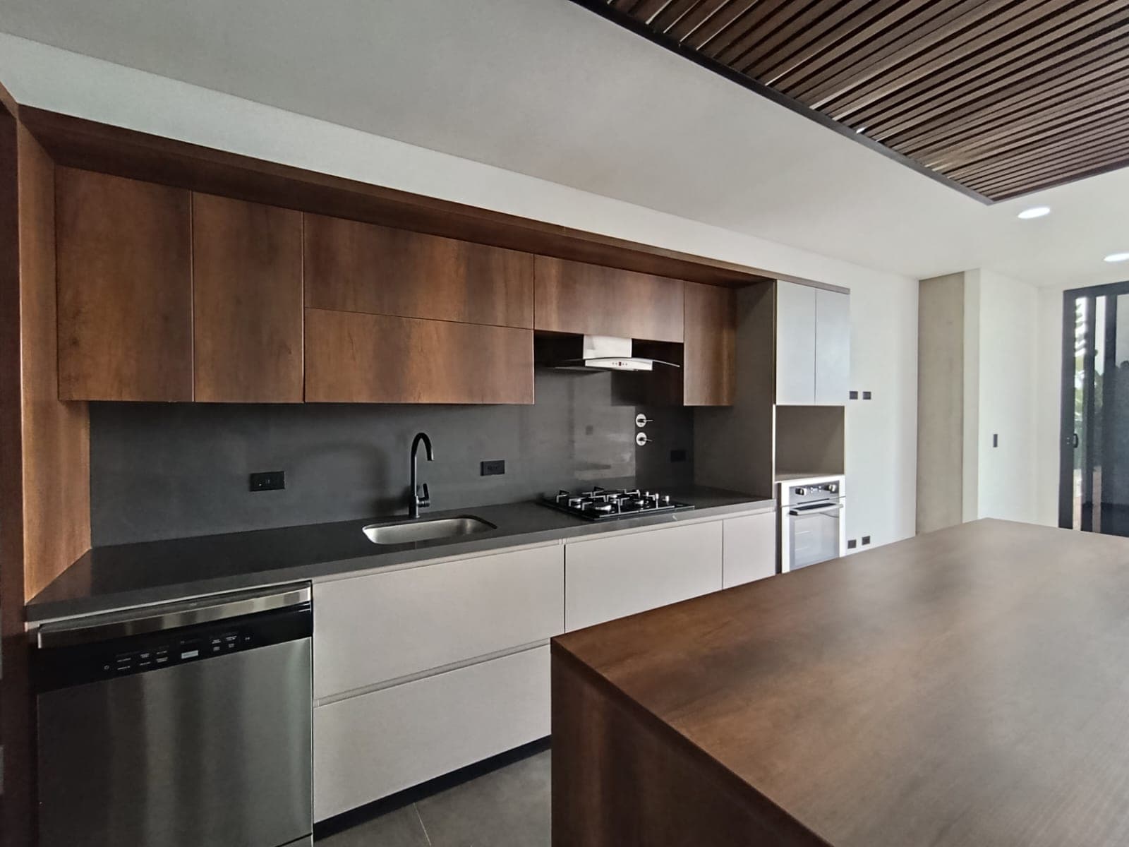 Apartamento en arriendo en Las Palmas, Centro, Medellín — foto 3 de 15