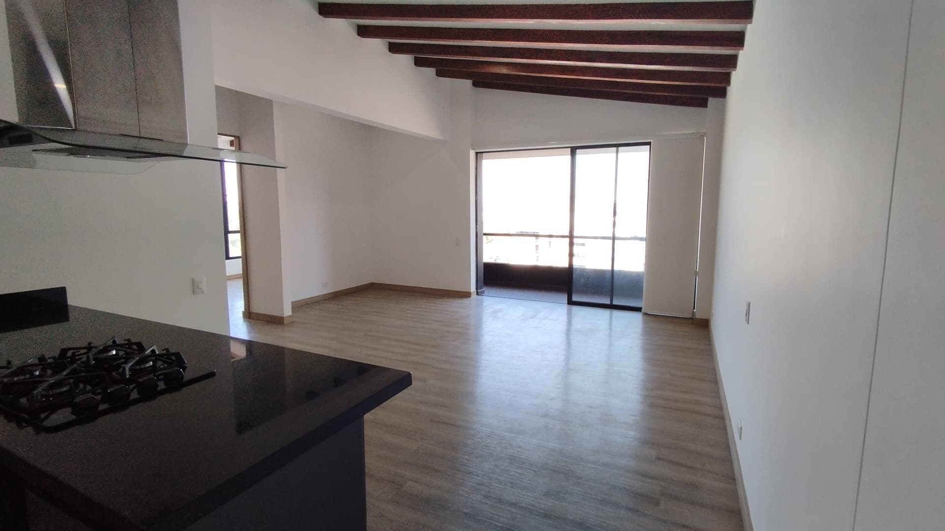 Apartamento en arriendo en Rionegro — foto 1 de 15