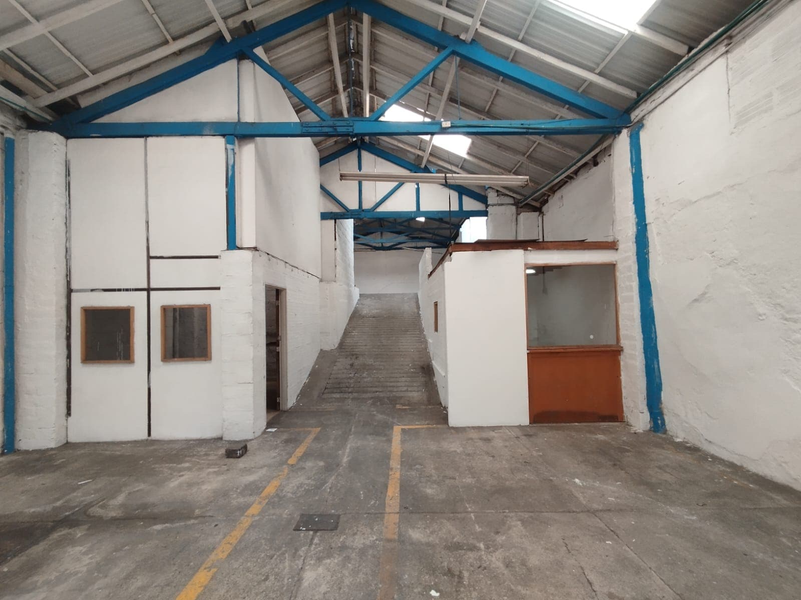 Bodega en arriendo en Boston, Centro, Medellín — foto 3 de 20