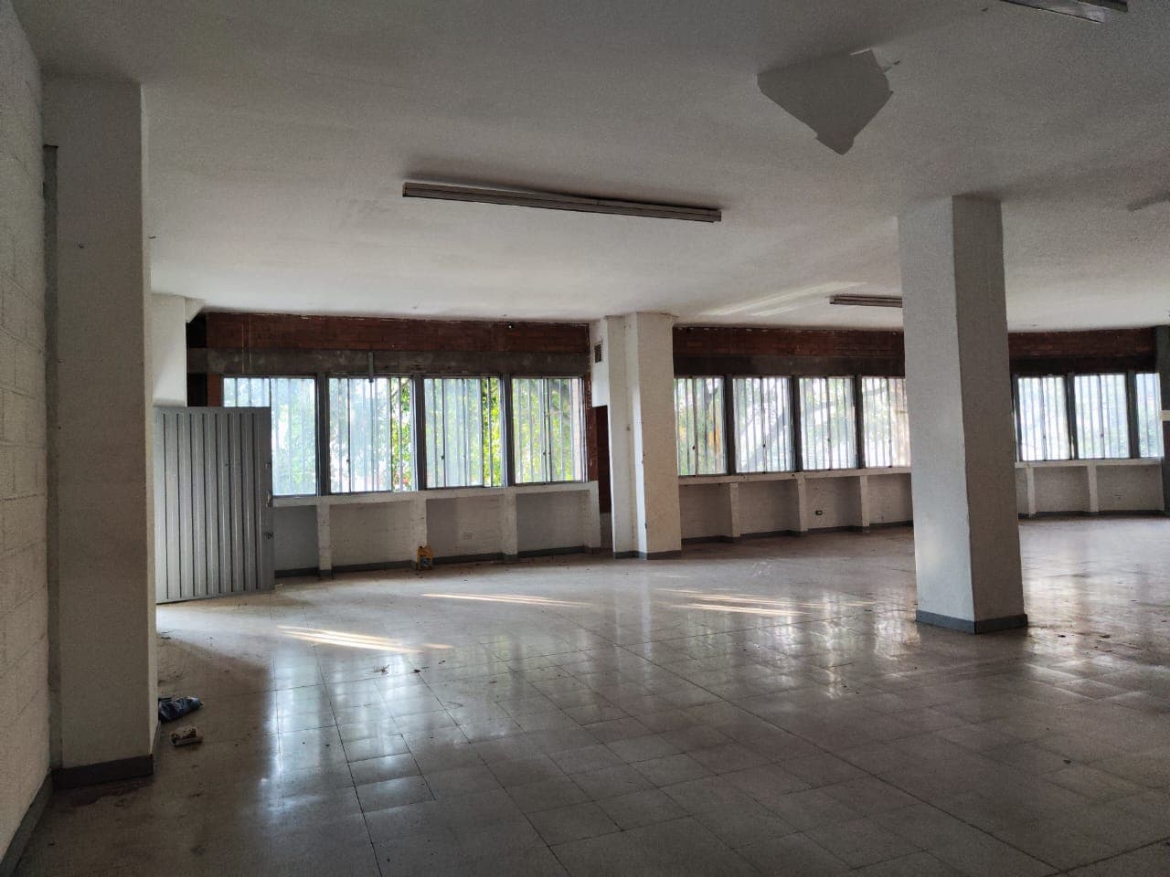 Bodega en arriendo en El Chagualo, Centro, Medellín — foto 5 de 13