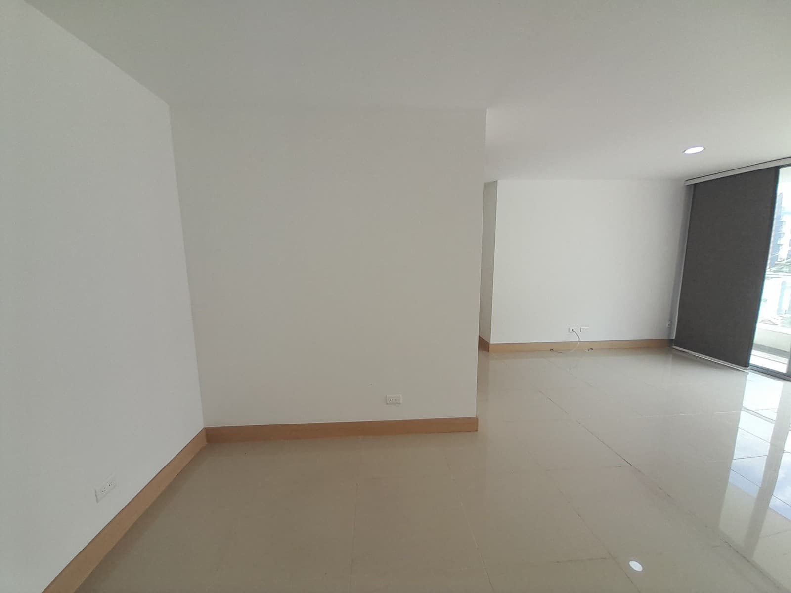Apartamento en arriendo en Loma Del Indio, El Poblado, Medellín — foto 5 de 20