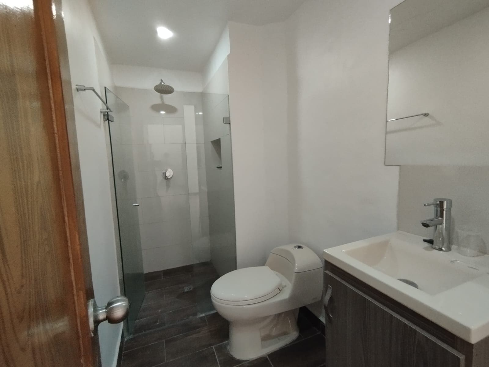 Casa Vivienda en arriendo en Simón Bolívar, La America, Medellín — foto 5 de 11