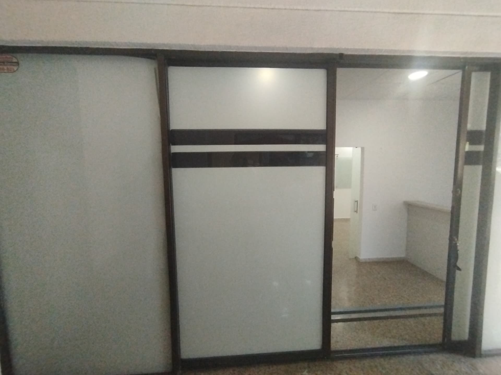 Local en arriendo en Alpujarra, Centro, Medellín — foto 1 de 20