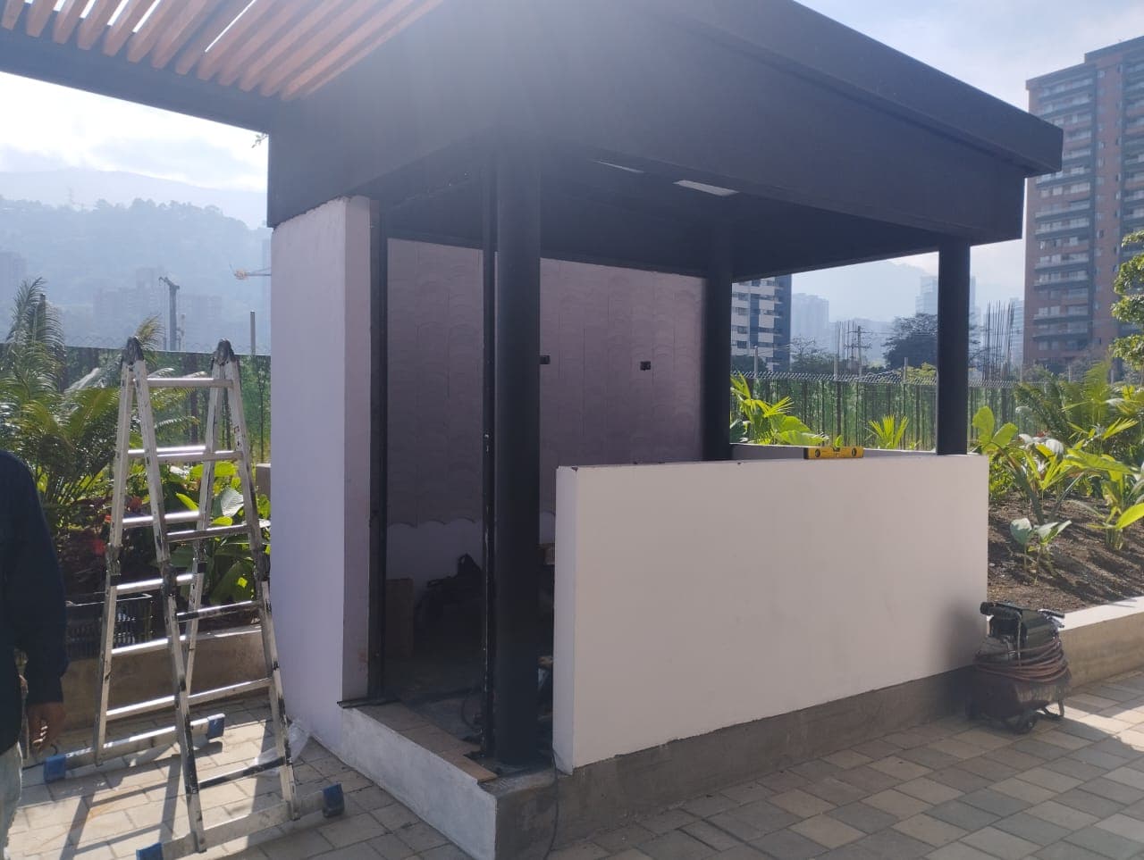 Local en arriendo en Ciudad Del Rio, El Poblado, Medellín — foto 4 de 9