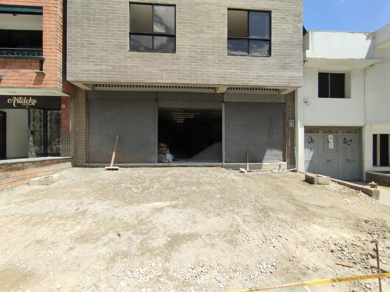 Local en arriendo en Laureles Medellín — foto 1 de 20