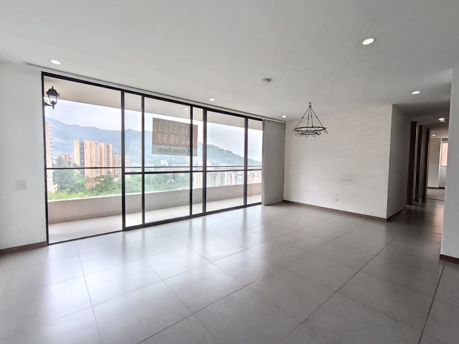 Apartamento en arriendo en Loma del Escobero Envigado — foto 2 de 13