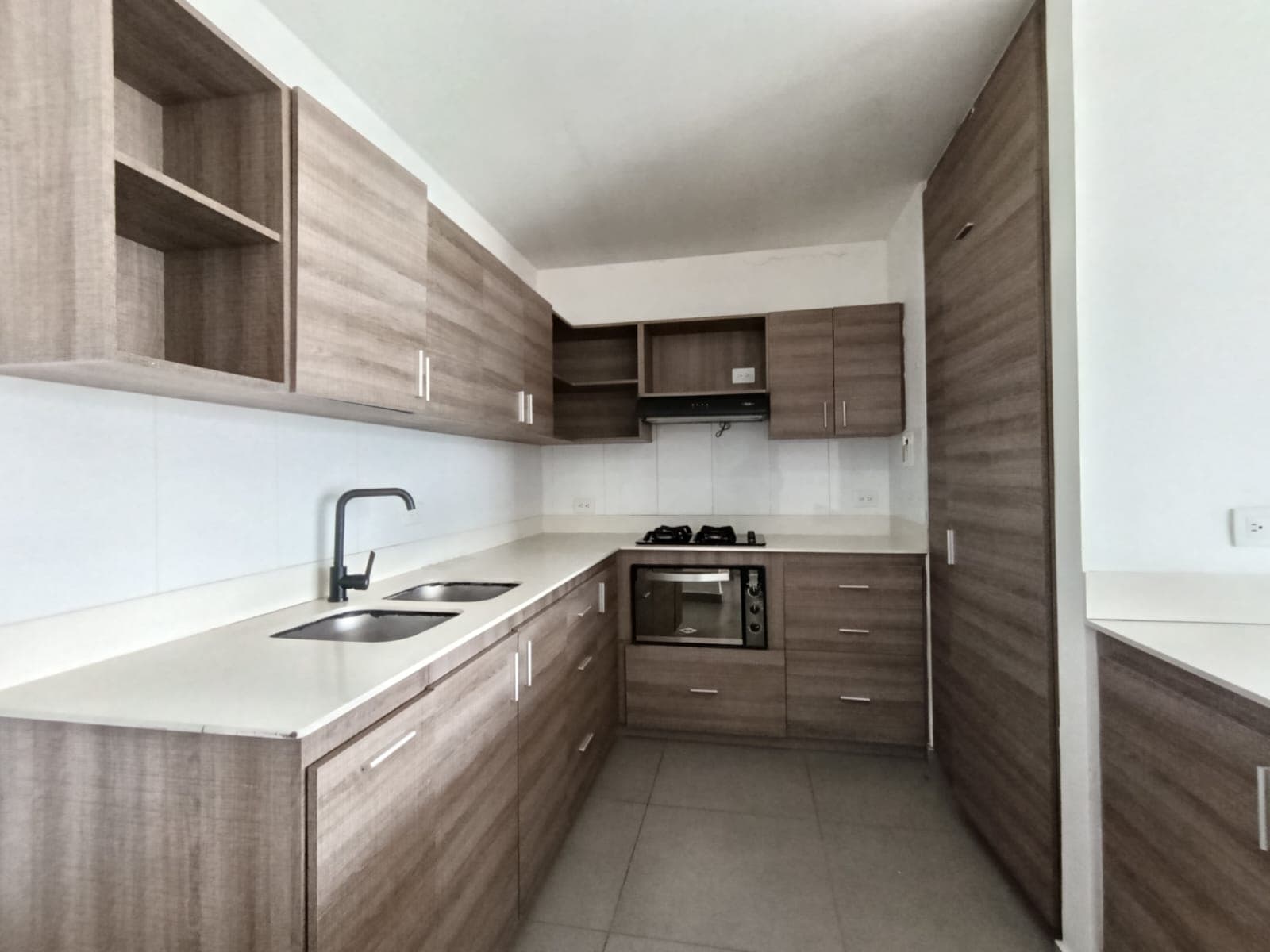 Apartamento en arriendo en Loma del Escobero Envigado — foto 4 de 13