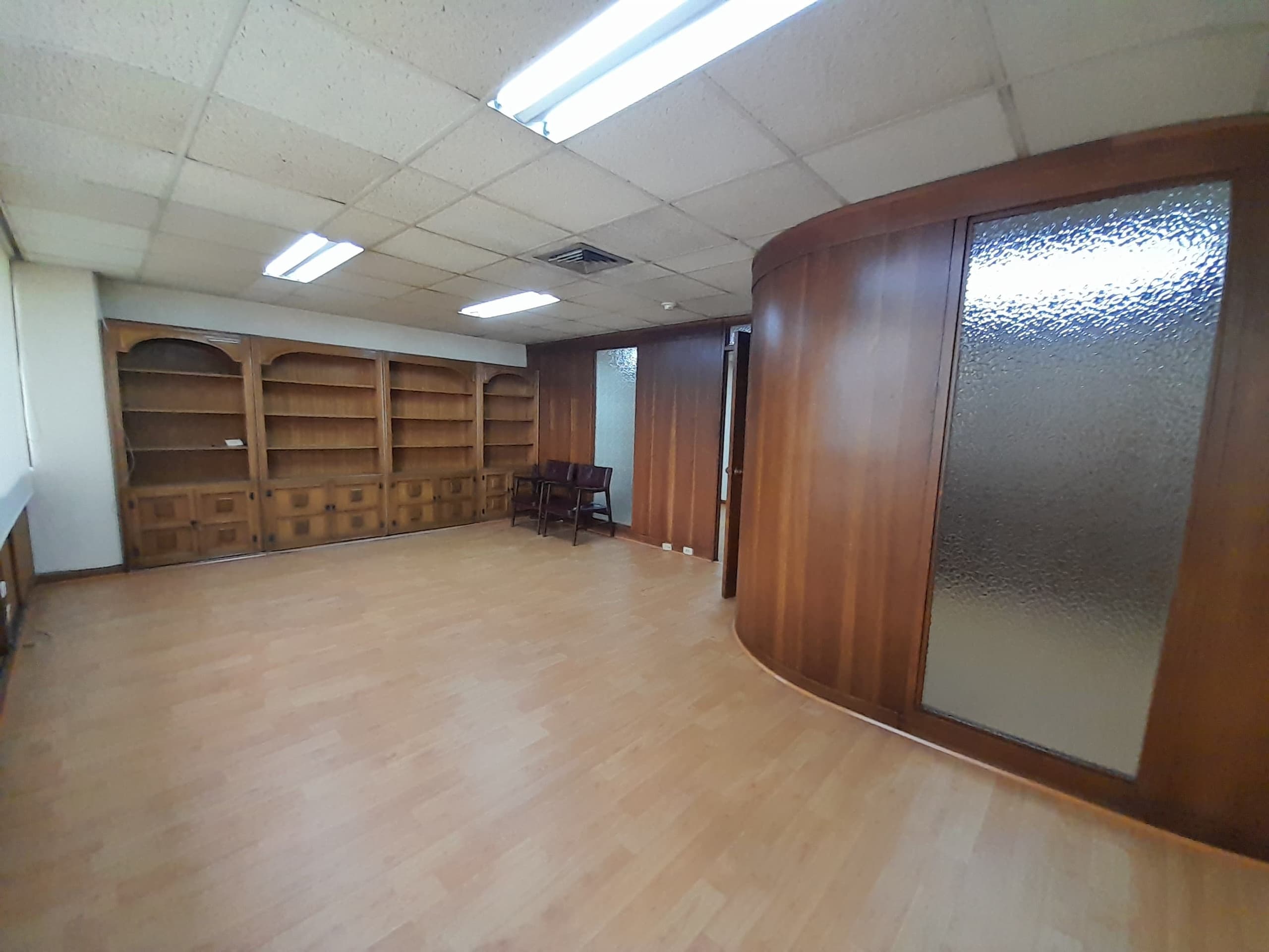 Oficina en arriendo en Castropol, El Poblado, Medellín — foto 2 de 10