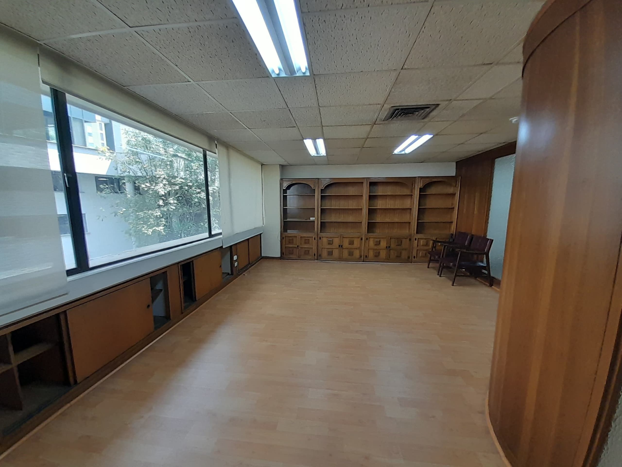Oficina en arriendo en Castropol, El Poblado, Medellín — foto 5 de 10