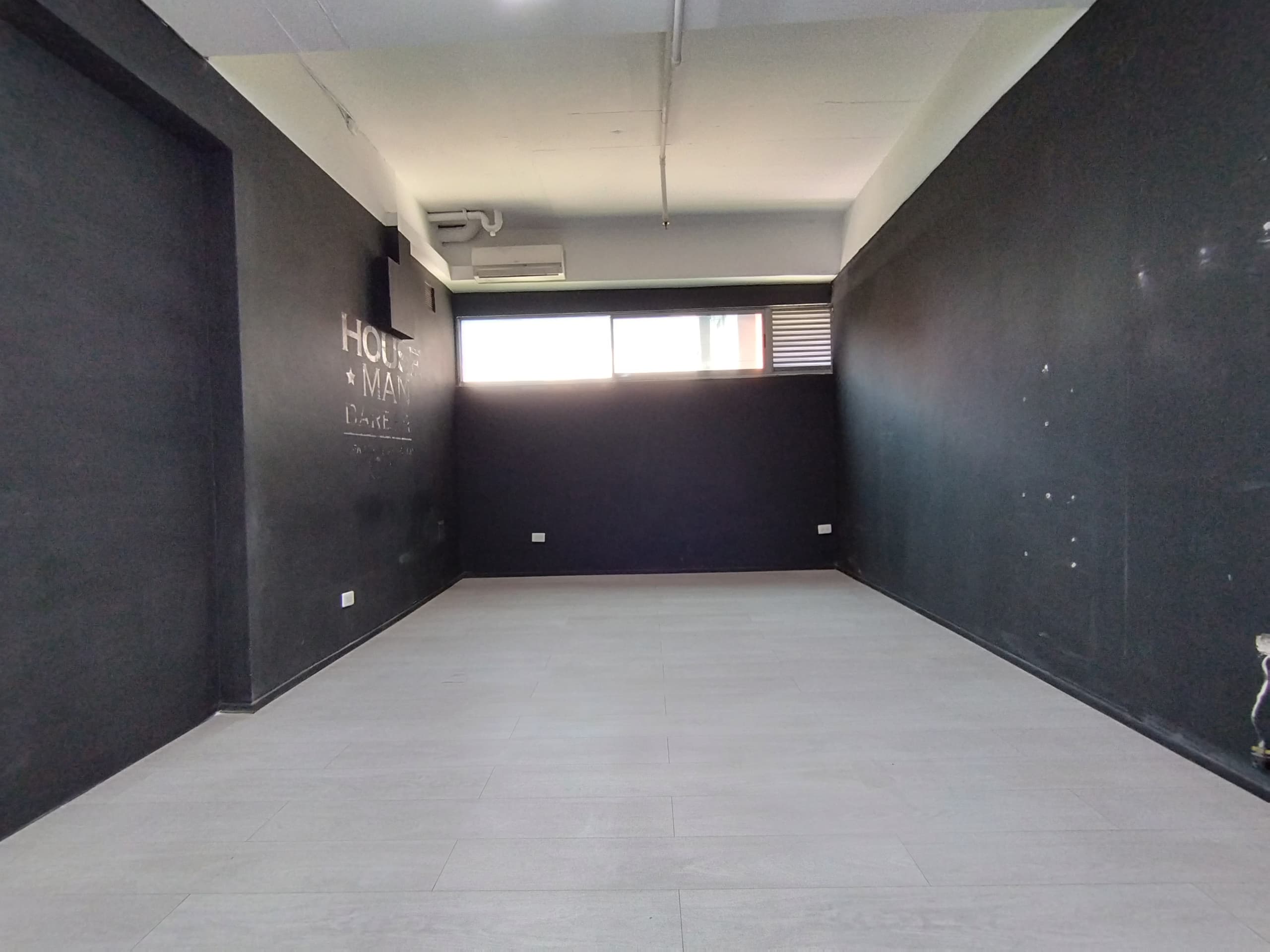 Local en arriendo en Castropol, El Poblado, Medellín — foto 2 de 6