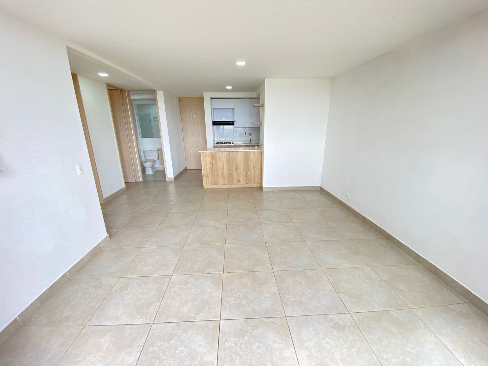 Apartamento en arriendo en Marinilla — foto 1 de 20