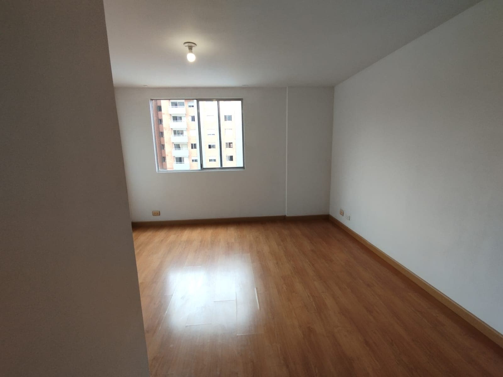 Apartamento en arriendo en Patio Bonito, El Poblado, Medellín — foto 5 de 20
