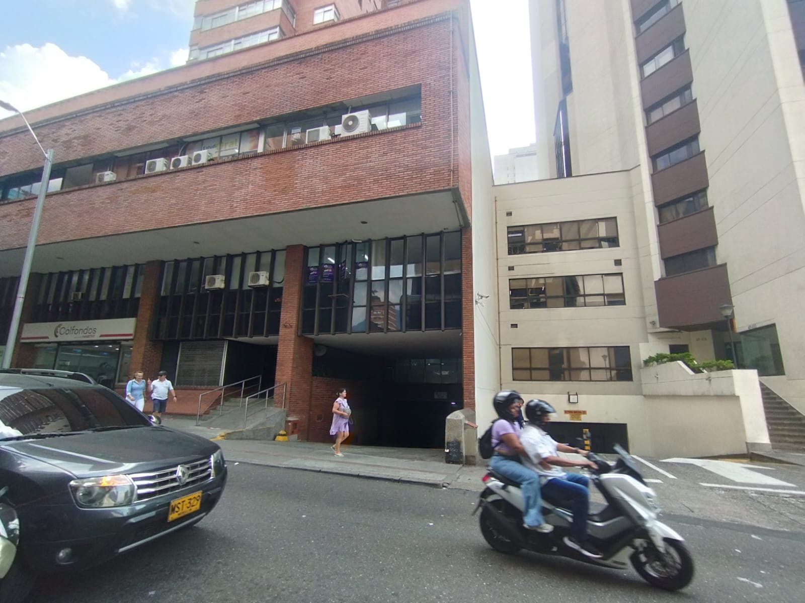 Local en arriendo en La Candelaria, Centro, Medellín — foto 3 de 12