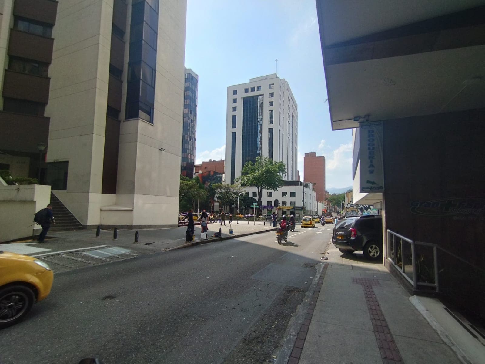 Local en arriendo en La Candelaria, Centro, Medellín — foto 4 de 12