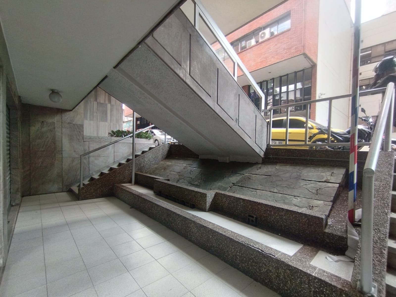 Local en arriendo en La Candelaria, Centro, Medellín — foto 5 de 12