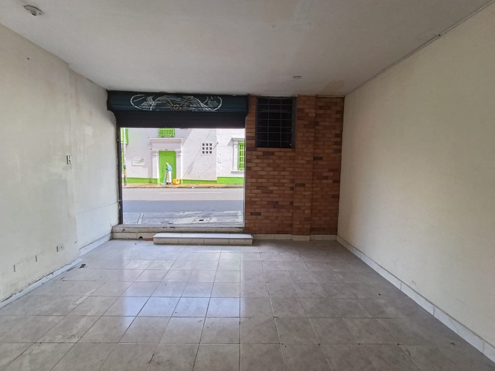 Local en arriendo en La Candelaria, Centro, Medellín — foto 1 de 20