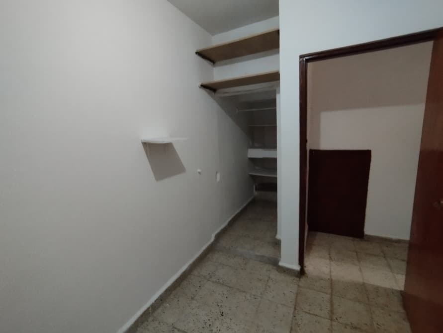 Apartaestudio en arriendo en La Milagrosa, Centro, Medellín — foto 3 de 9