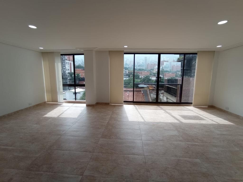 Apartamento en arriendo en Astorga, El Poblado, Medellín — foto 1 de 20