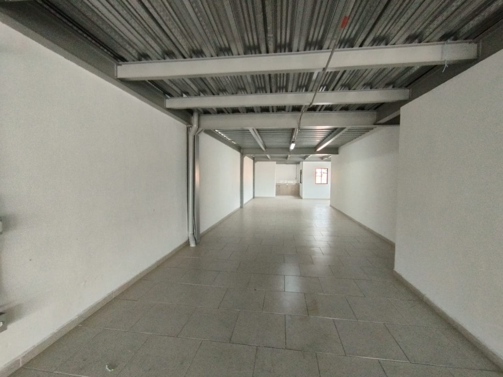 Local en arriendo en Bello — foto 3 de 7