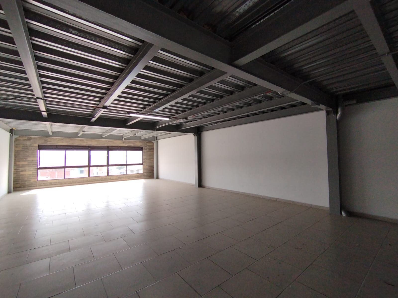 Local en arriendo en Bello — foto 4 de 7