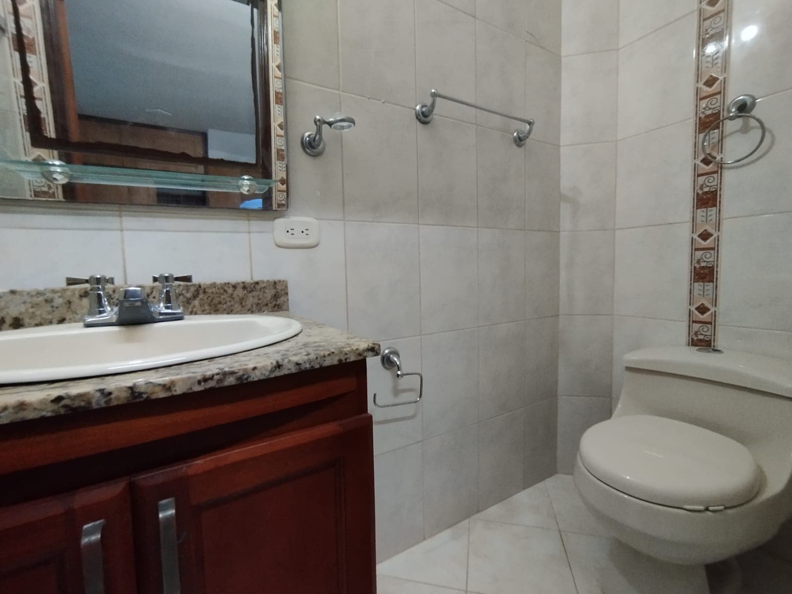 Casa Comercial en arriendo en Fátima, Belen, Medellín — foto 5 de 17