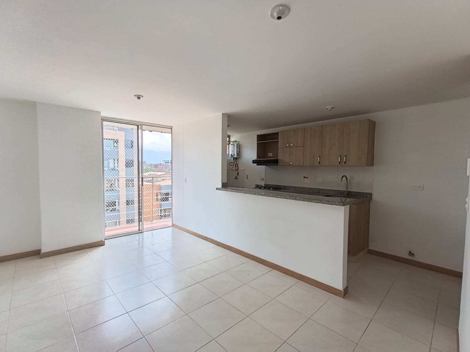 Apartamento en arriendo en La Palma, Belen, Medellín — foto 1 de 20