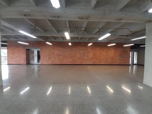 Local en arriendo en Guayabal, Medellín — foto 2 de 10