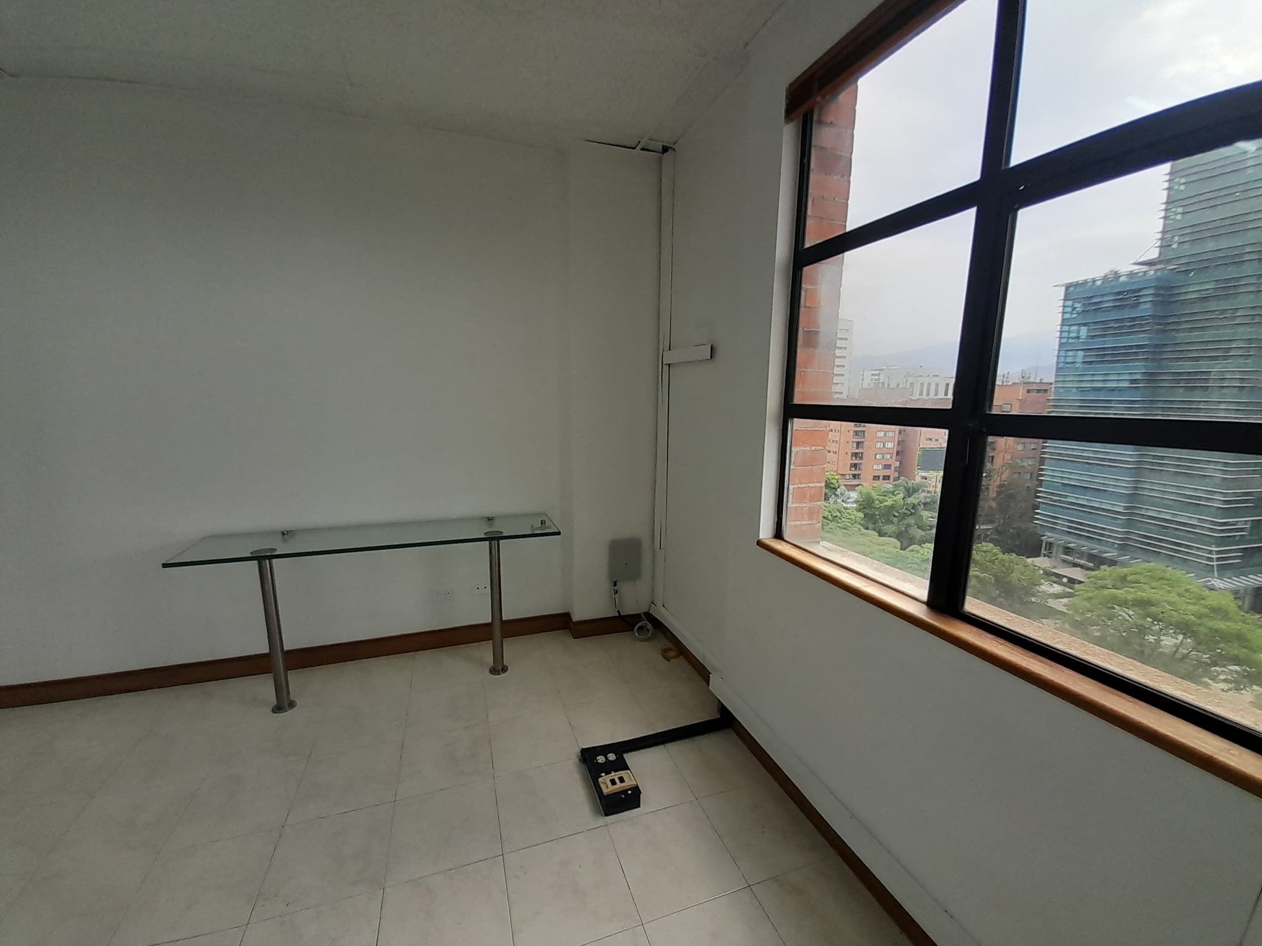 Oficina en arriendo en El Poblado, Medellín — foto 2 de 13