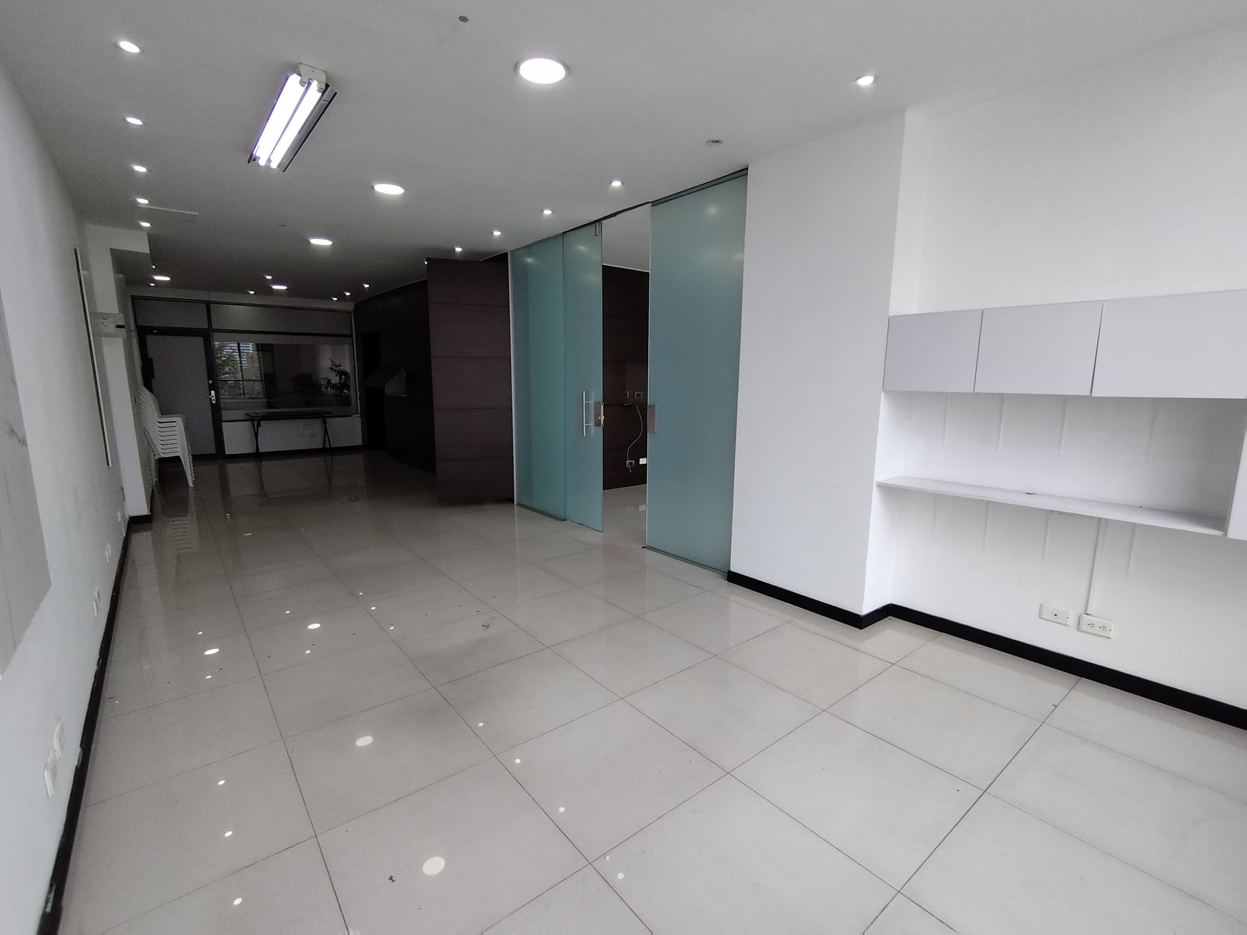 Local en arriendo en Milla De Oro, El Poblado, Medellín — foto 4 de 9