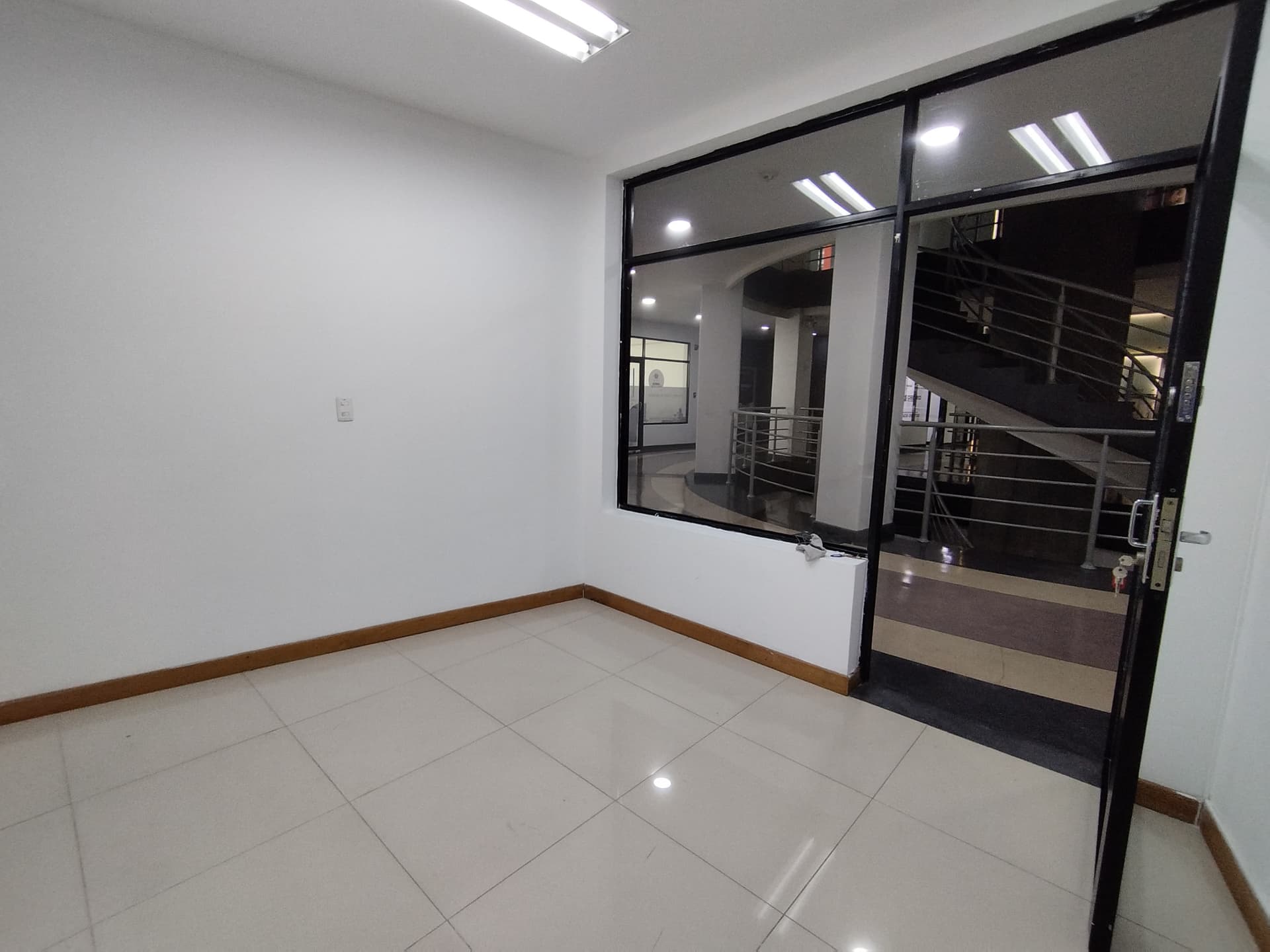 Local en arriendo en Milla De Oro, El Poblado, Medellín — foto 1 de 7