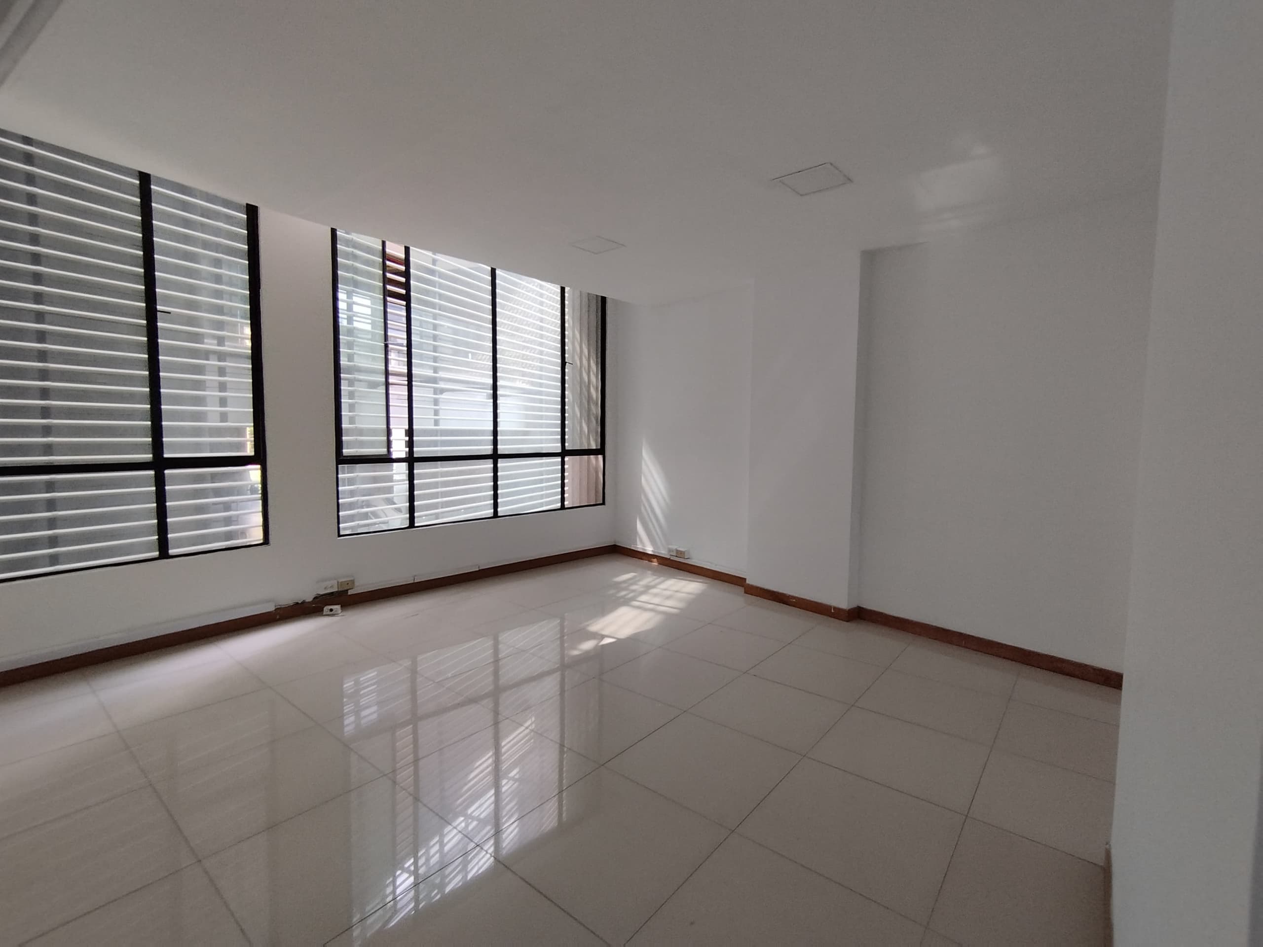 Local en arriendo en Milla De Oro, El Poblado, Medellín — foto 4 de 7