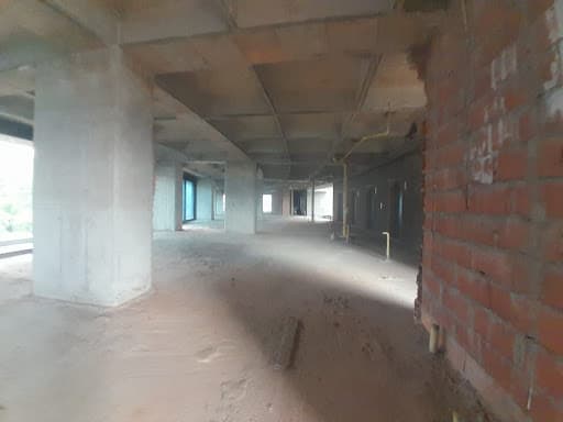 Oficina en arriendo en Los Balsos, El Poblado, Medellín — foto 1 de 9