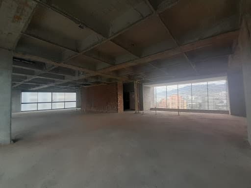 Oficina en arriendo en Los Balsos, El Poblado, Medellín — foto 2 de 9