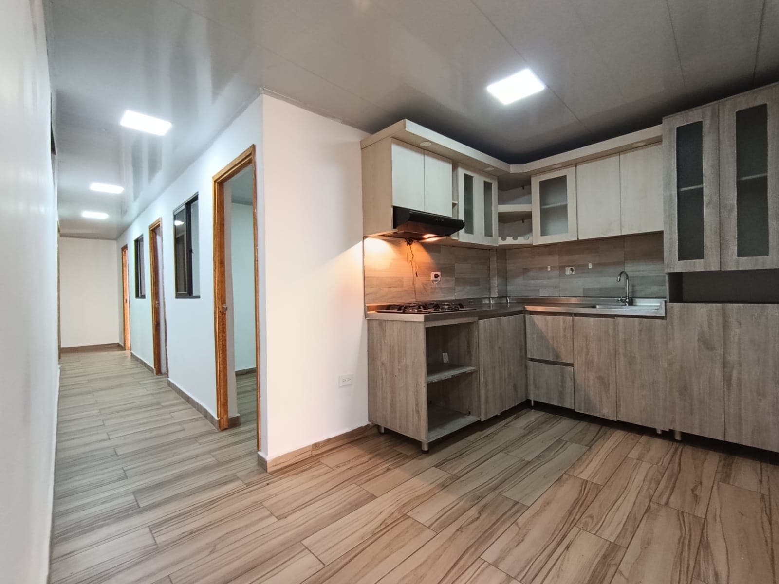 Apartamento en arriendo en Buenos Aires, Centro, Medellín — foto 3 de 17