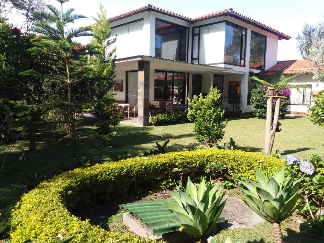 Casa Campestre en arriendo en Llano Grande, Rionegro — foto 1 de 12