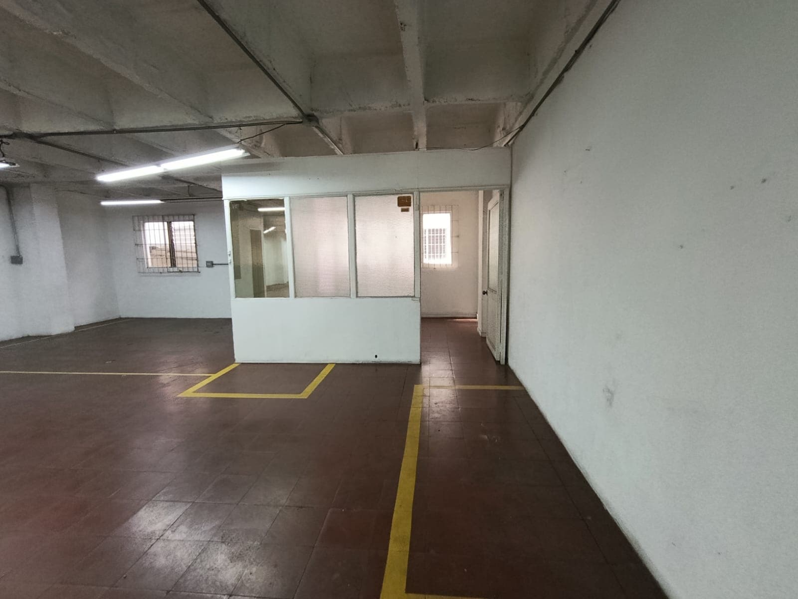 Local en arriendo en Perpetuo Socorro, Centro, Medellín — foto 1 de 14