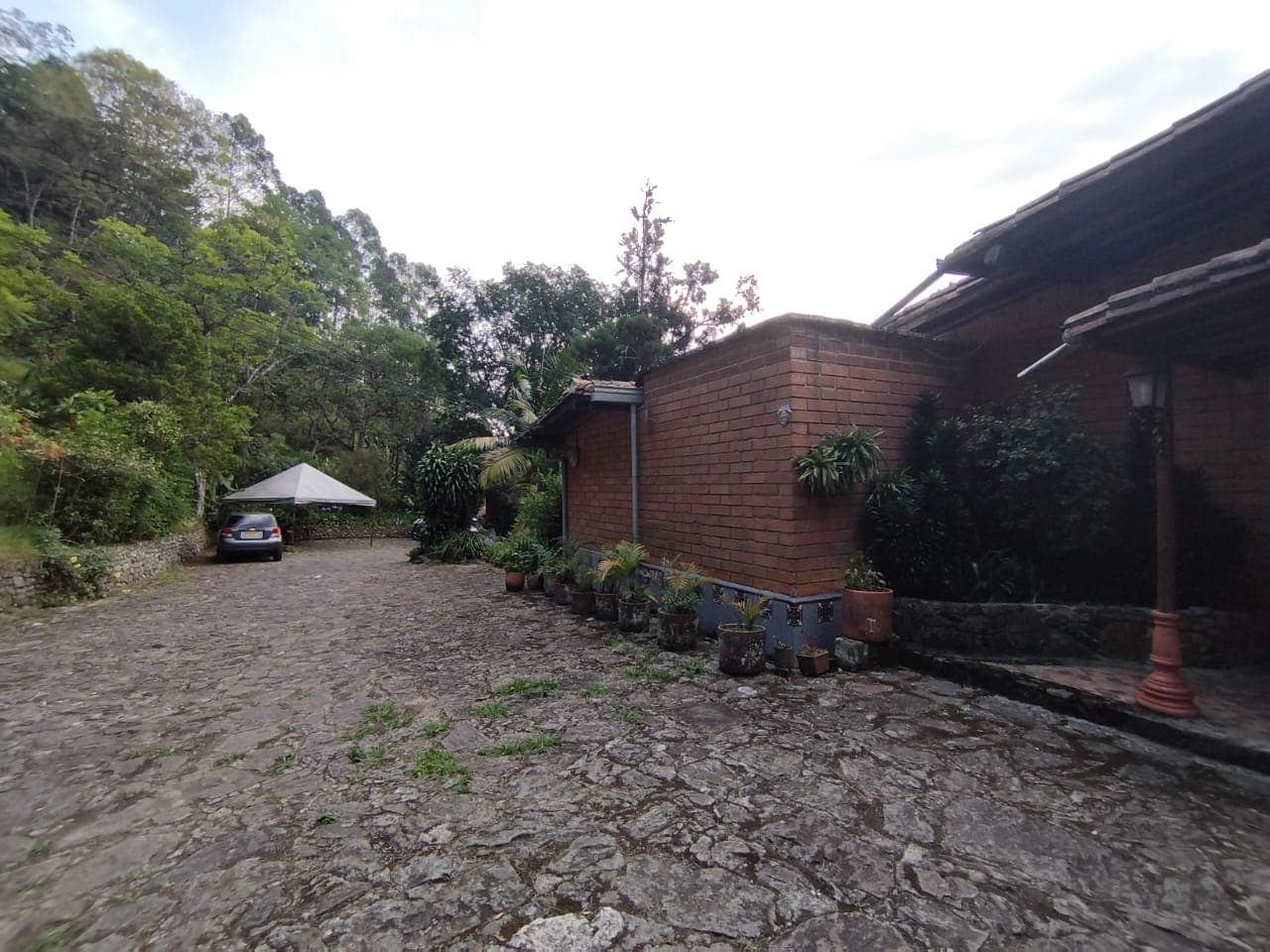 Casa Comercial en arriendo en Vereda Santa Catalina, Envigado — foto 1 de 20
