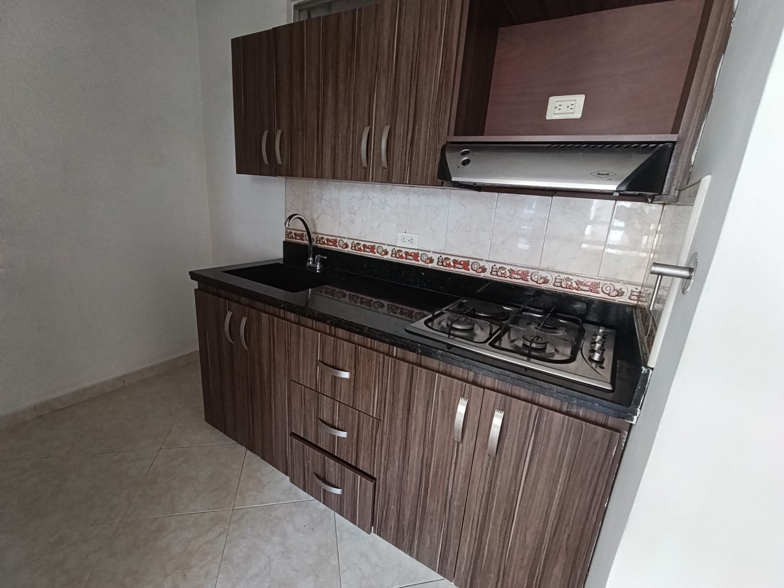 Apartamento en arriendo en Calasanz, La America, Medellín — foto 2 de 19