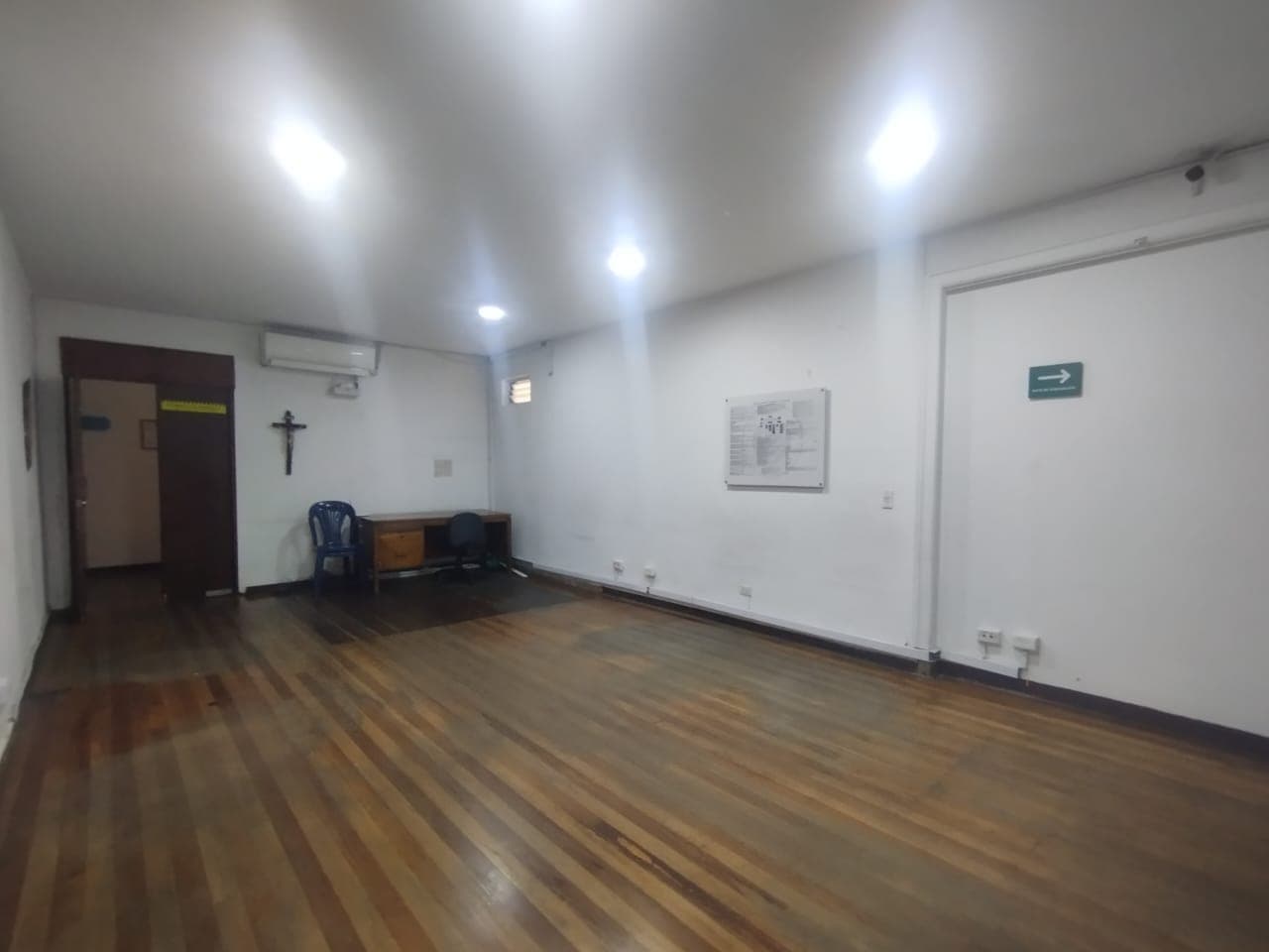 Casa Comercial en arriendo en La Candelaria, Centro, Medellín — foto 3 de 17