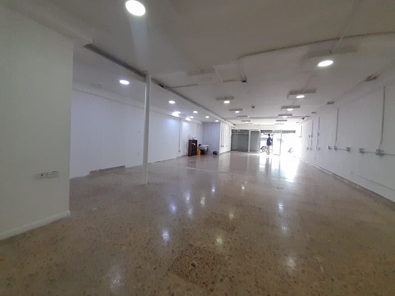 Local en arriendo en Guayabal, Medellín — foto 1 de 14