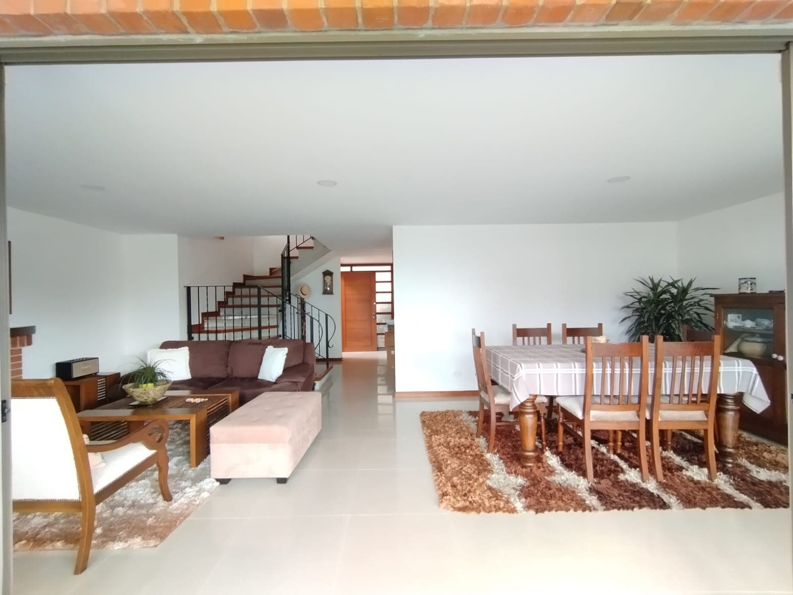 Casa Vivienda en arriendo en Transversal Intermedia, Envigado — foto 3 de 20