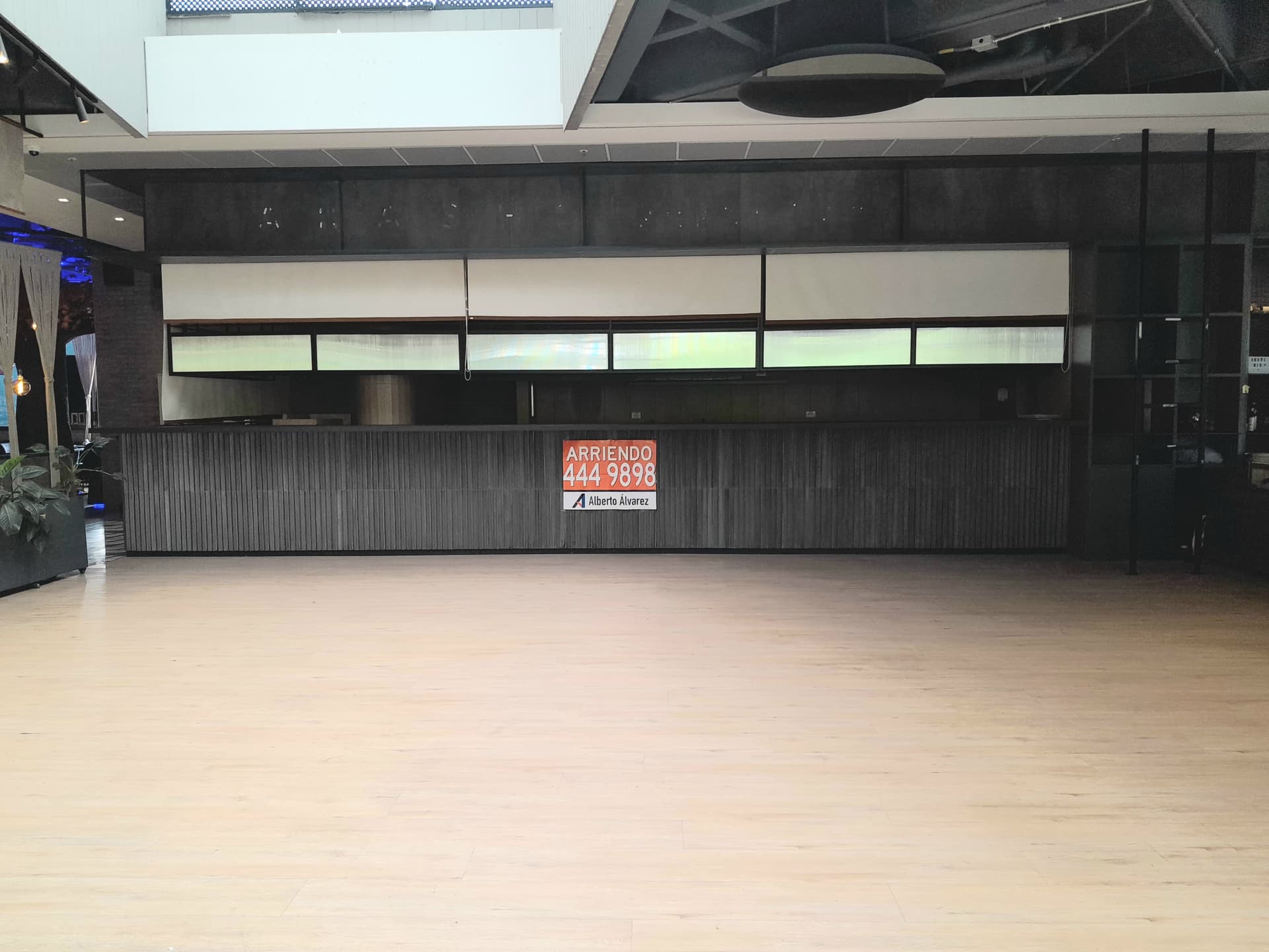 Local en arriendo en Benedictinos, Envigado — foto 1 de 11