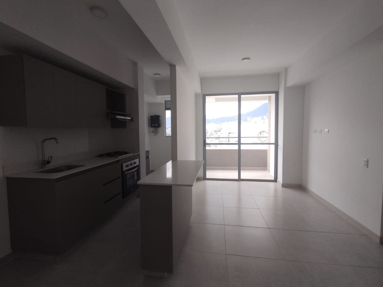 Apartamento en arriendo en Jardines, Envigado — foto 3 de 12