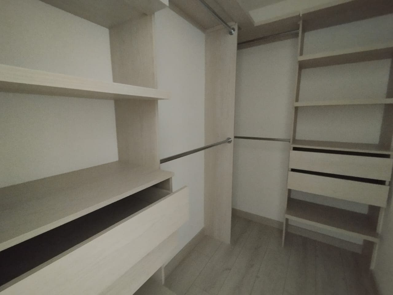 Apartamento en arriendo en Jardines, Envigado — foto 5 de 12