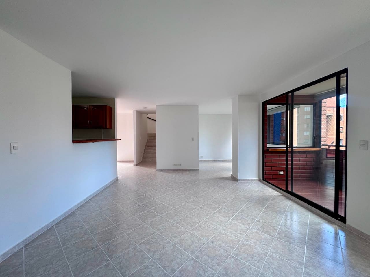Apartamento en arriendo en El Portal, Envigado — foto 1 de 20