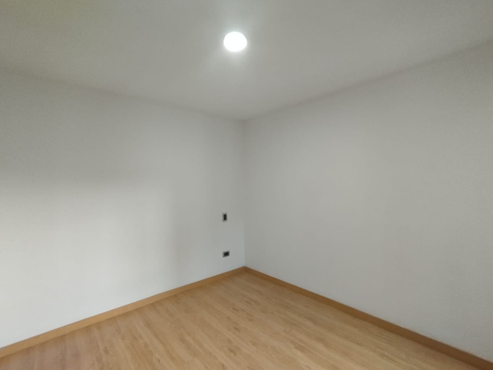 Apartamento en arriendo en Loma del Indio, El Poblado, Medellín — foto 5 de 20