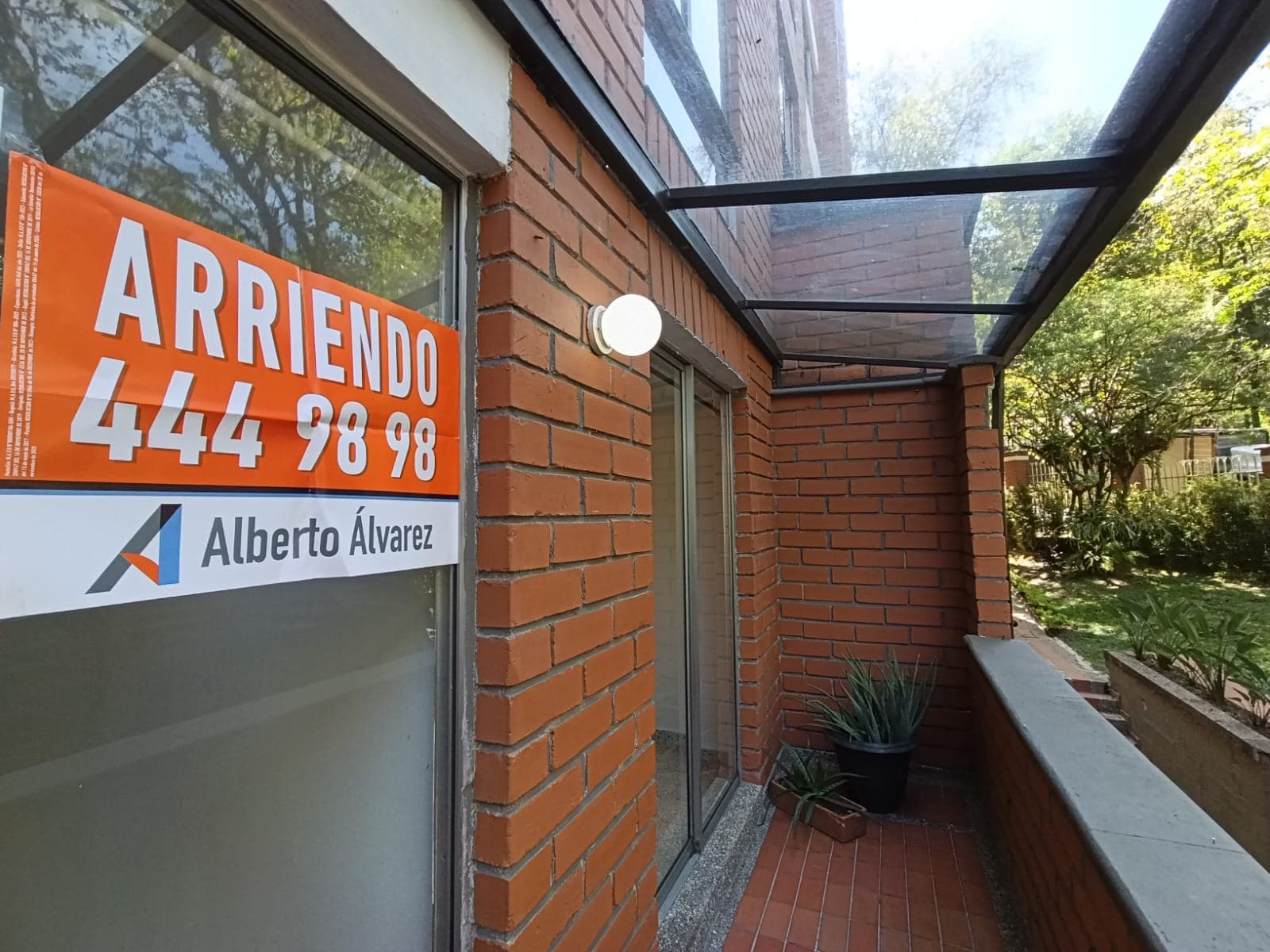 Apartamento en arriendo en San Lucas, El Poblado, Medellín — foto 1 de 16